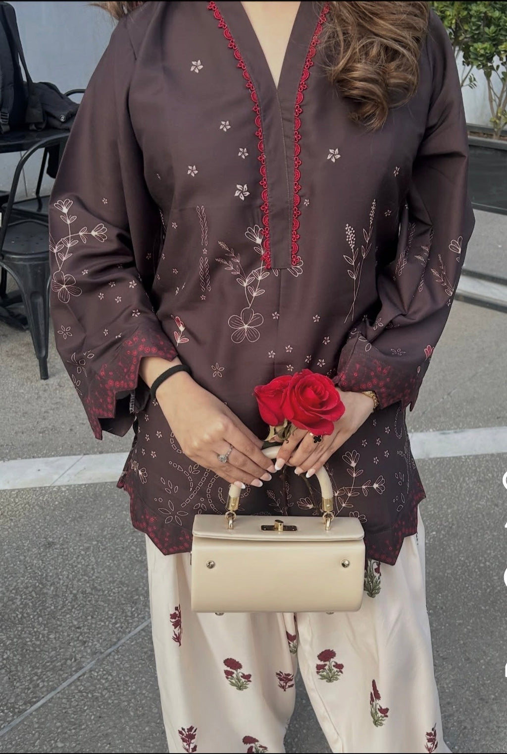Coffee bloom Farsi suit
