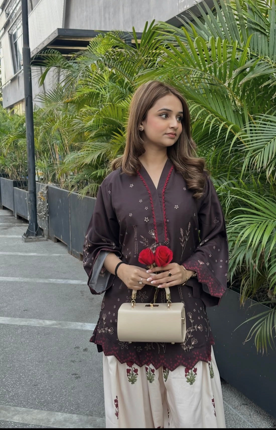 Coffee bloom Farsi suit