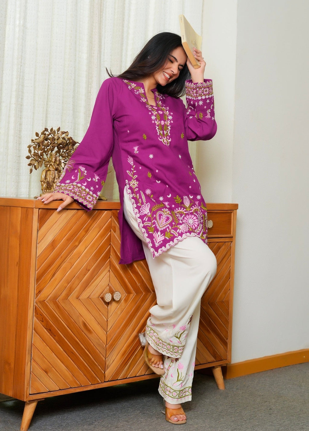 Rang-E-Malka Premium Farsi Set